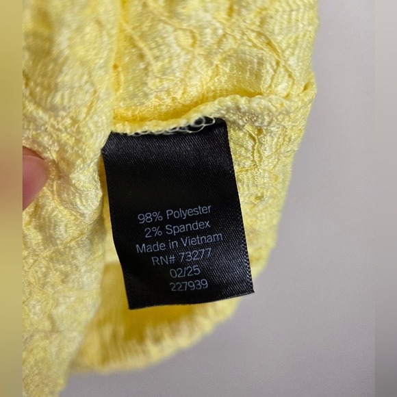 Simply Vera Vera Wang Womens Yellow Textured Short Sleeve Crew Neck Top Size M - Picture 4 of 6